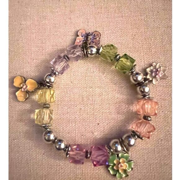 Flowers & butterfly bead charm bracelet - Picture 1 of 9